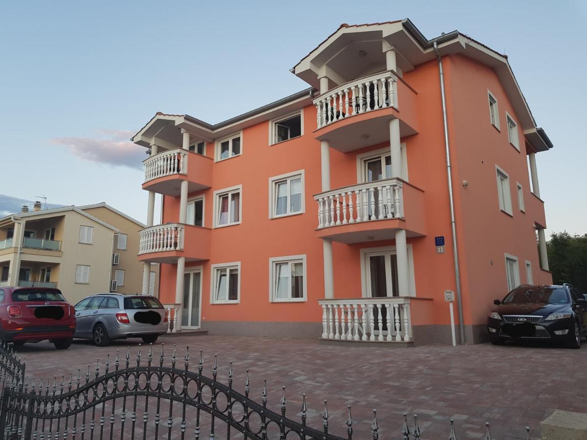 Apartmani Vrdoljak Malinska Esterno foto