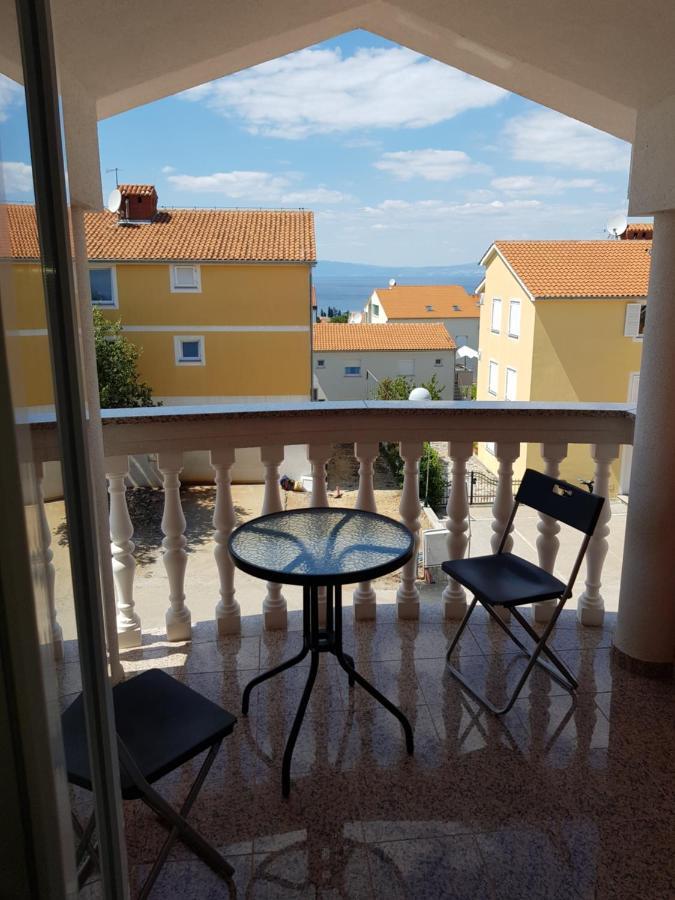 Apartmani Vrdoljak Malinska Esterno foto