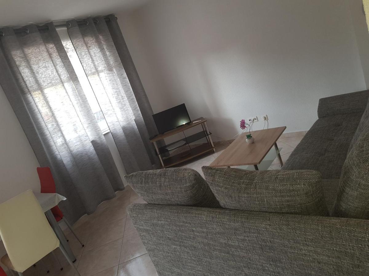 Apartmani Vrdoljak Malinska Esterno foto