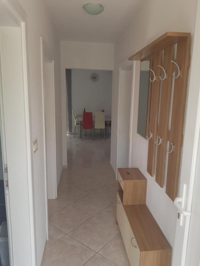 Apartmani Vrdoljak Malinska Esterno foto