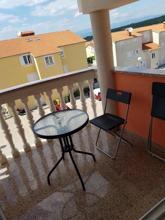 Apartmani Vrdoljak Malinska Esterno foto