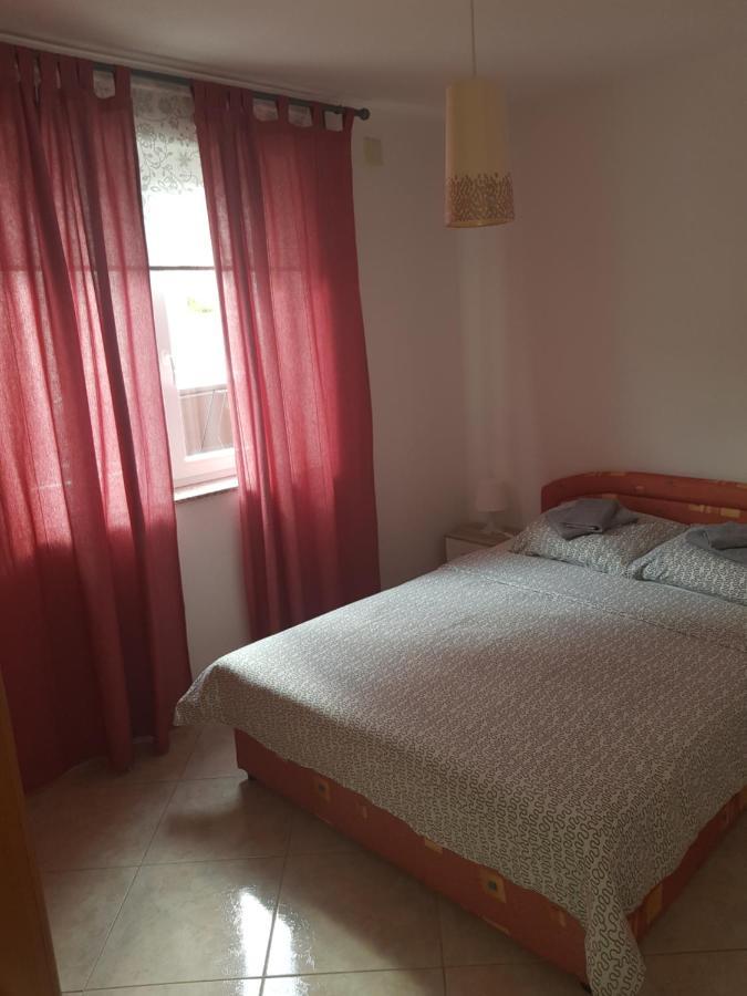 Apartmani Vrdoljak Malinska Esterno foto