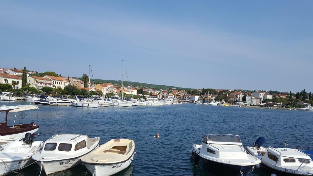 Apartmani Vrdoljak Malinska Esterno foto